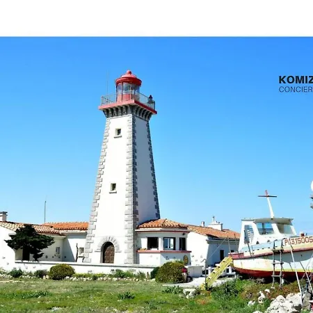 Duplex Face A La Apartment Leucate